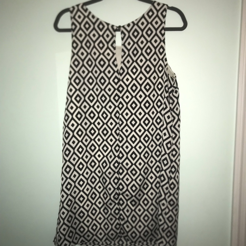 Francesca’s Black and White Dress Size Large - Picture 3 of 3